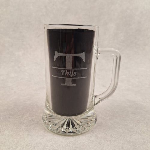 bierpul met naam erin gegraveerd