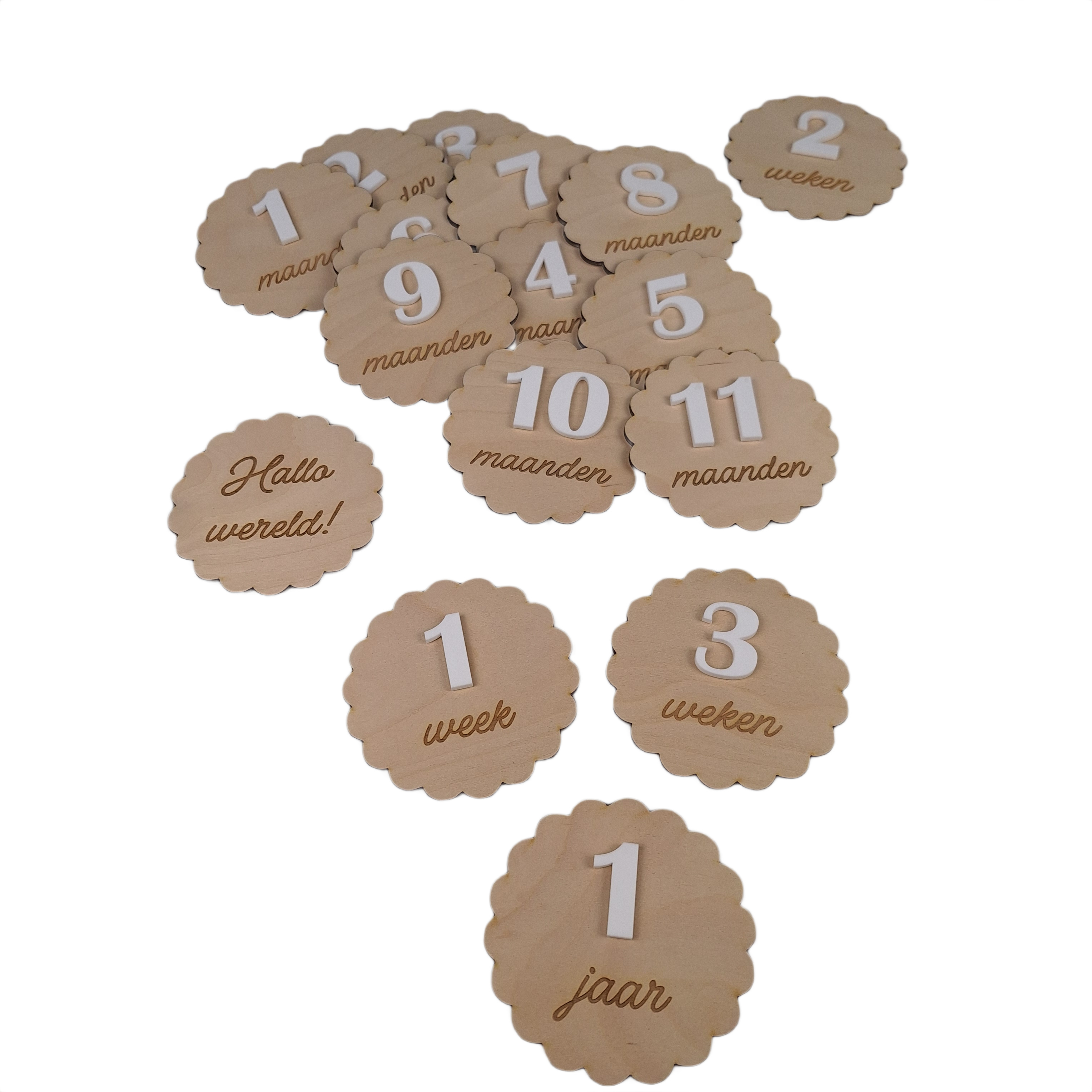 alle mijlpaalkaarten baby van hout bij elkaar